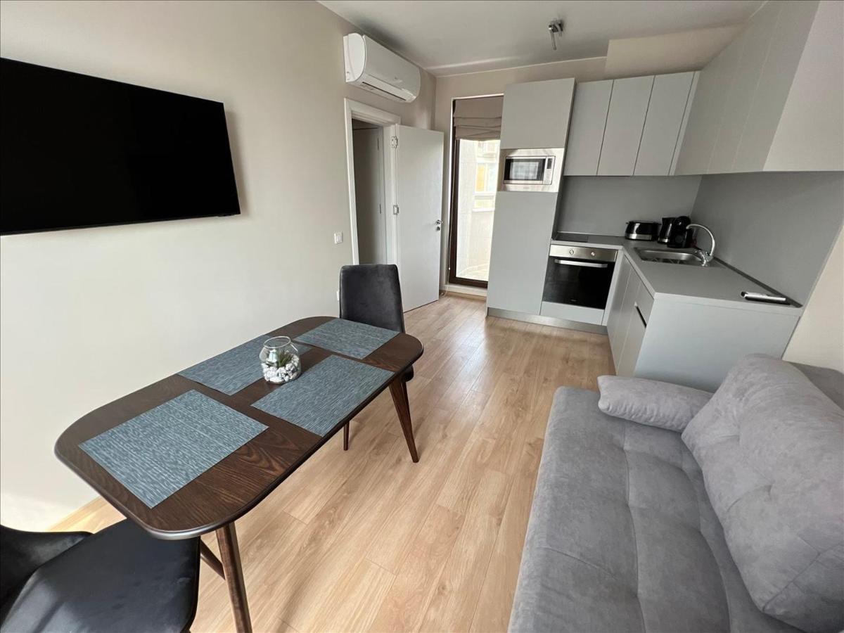 Sea Stories Apartments Varna Bagian luar foto