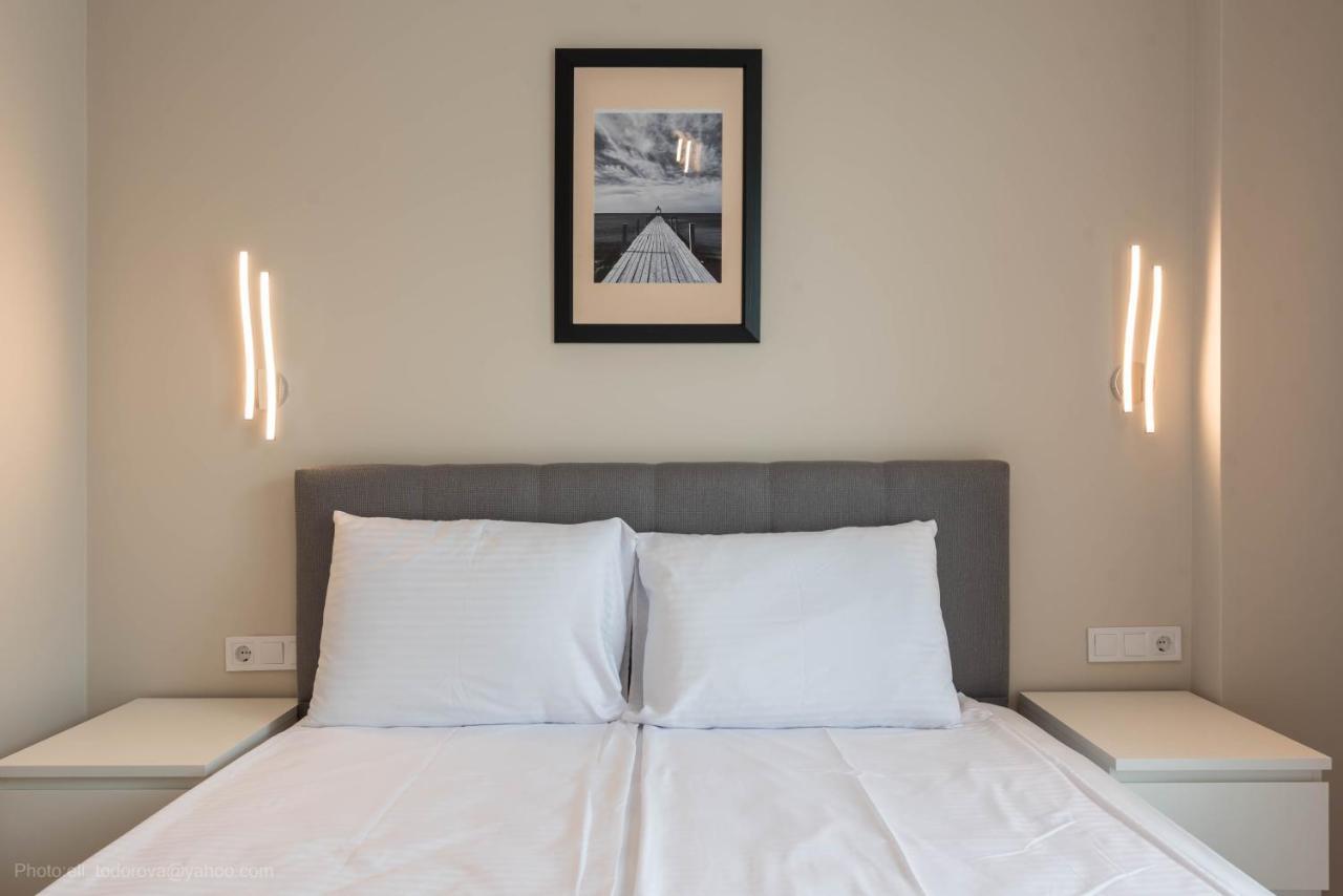 Sea Stories Apartments Varna Bagian luar foto