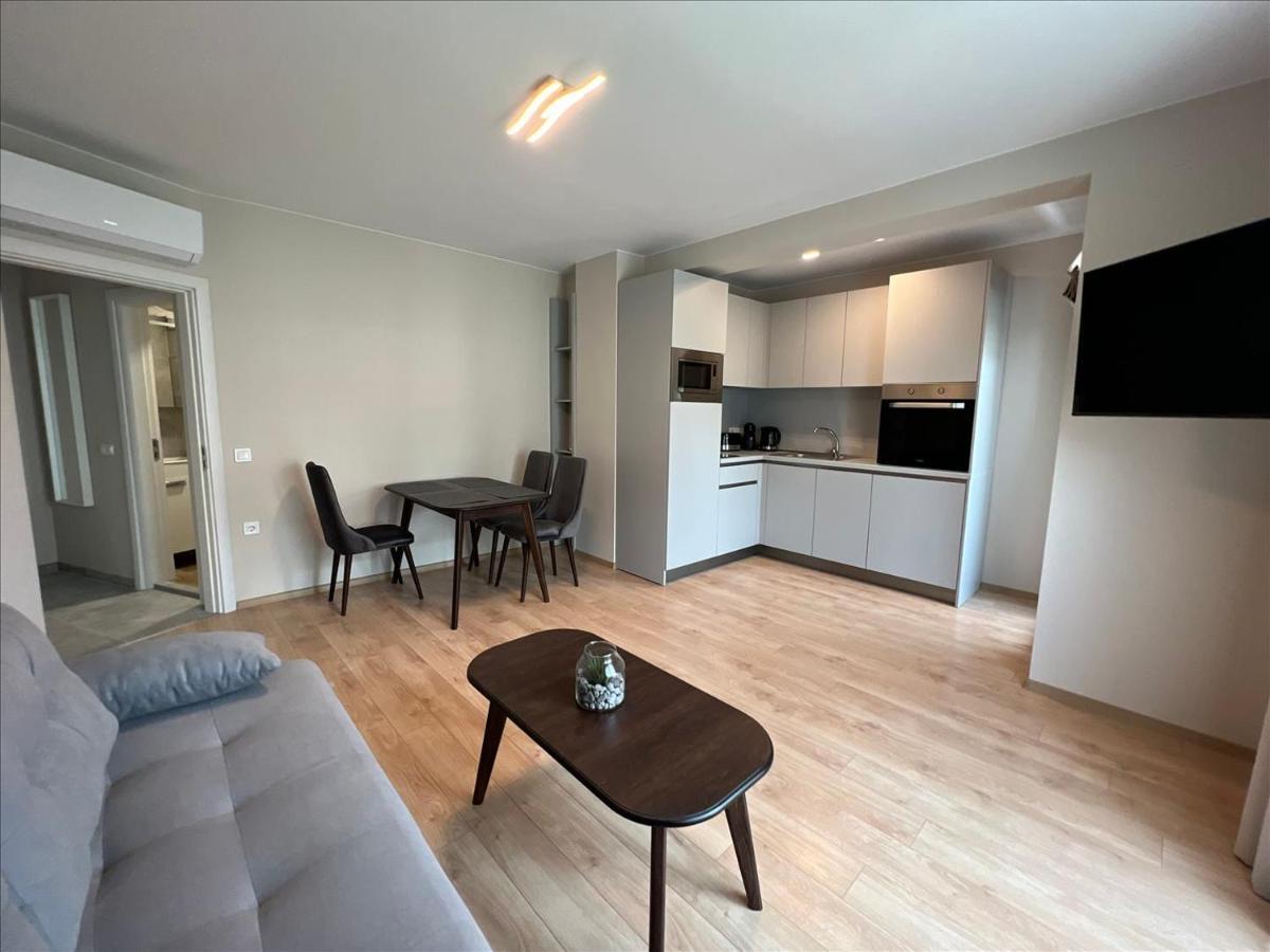 Sea Stories Apartments Varna Bagian luar foto