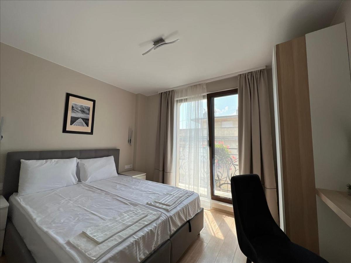 Sea Stories Apartments Varna Bagian luar foto