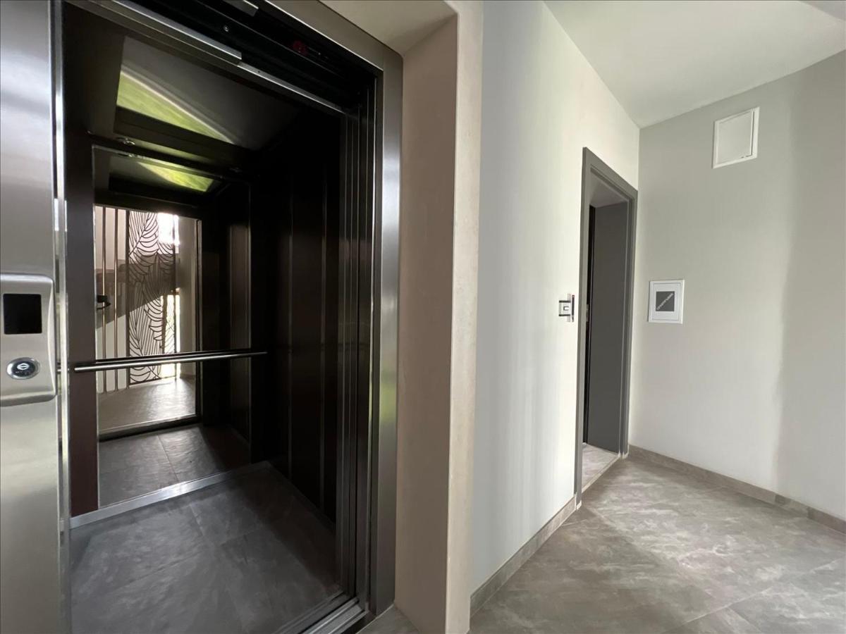 Sea Stories Apartments Varna Bagian luar foto